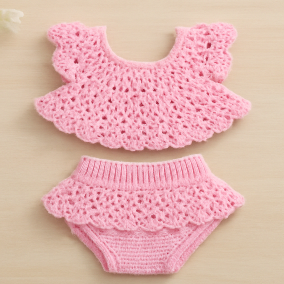 Charming Crochet Baby Outfit: Whimsical & Cozy Creation