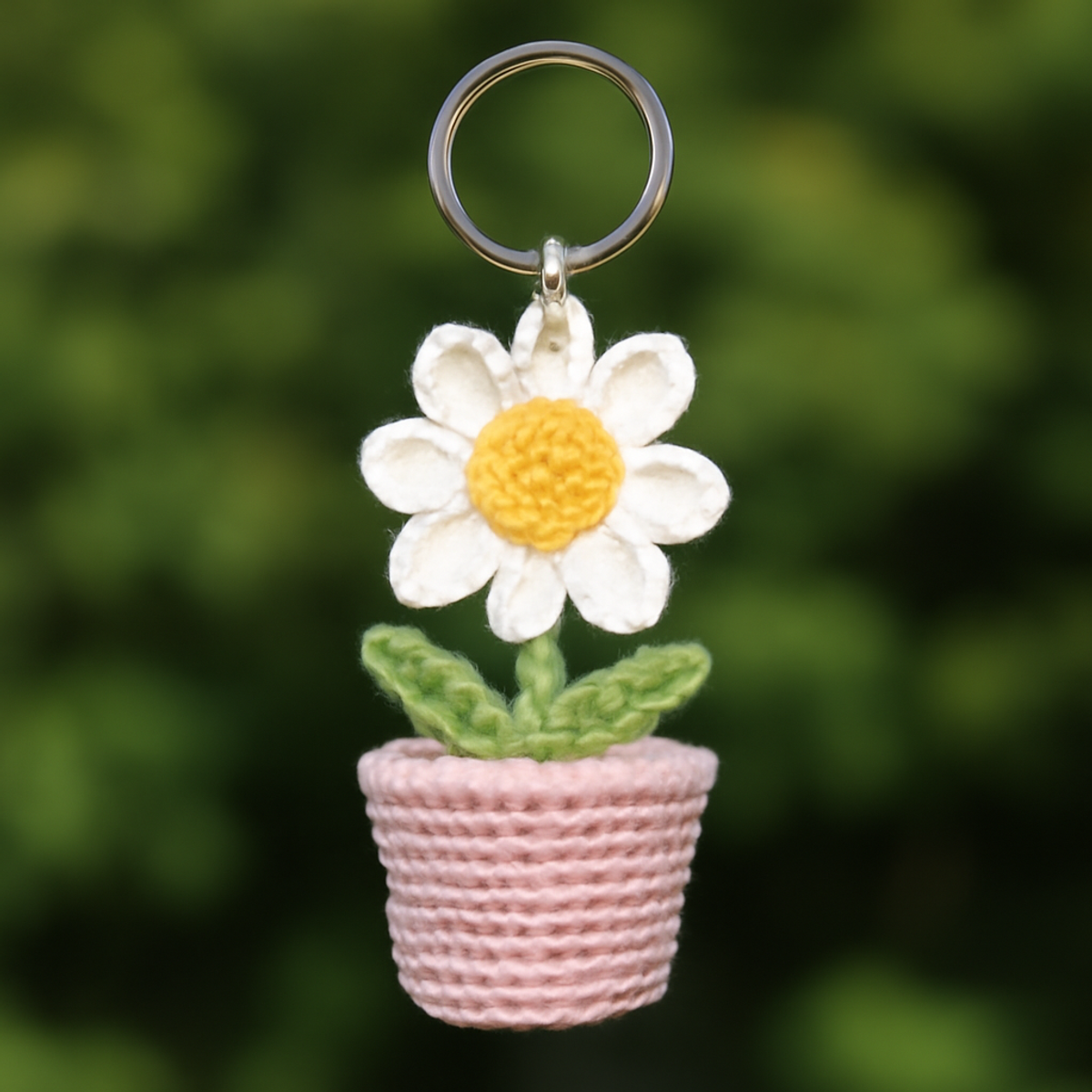 Whimsical Crochet Flower Keychain: A Quick Garden Delight