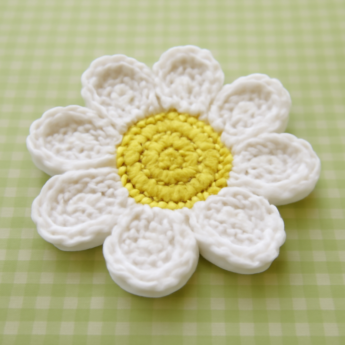 Charming Daisy Coasters: Easy Crochet Pattern for All Levels