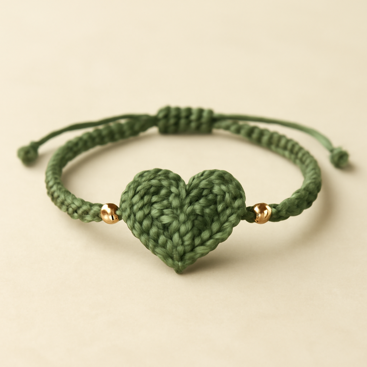 Charming Heart Bracelet Crochet: A Trendy DIY Project